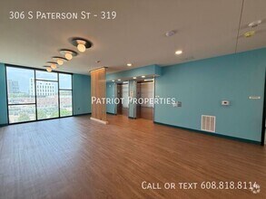Building Photo - 306 S Paterson St