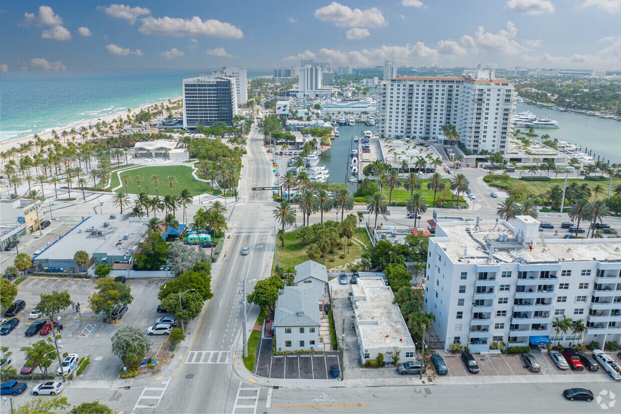 Contexto - 2922 Banyan St