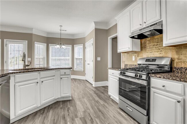 Building Photo - 875 Creekdale Dr