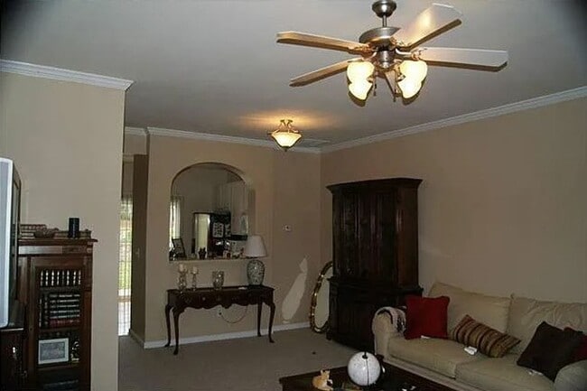 Photo - 21 Canary Ct House