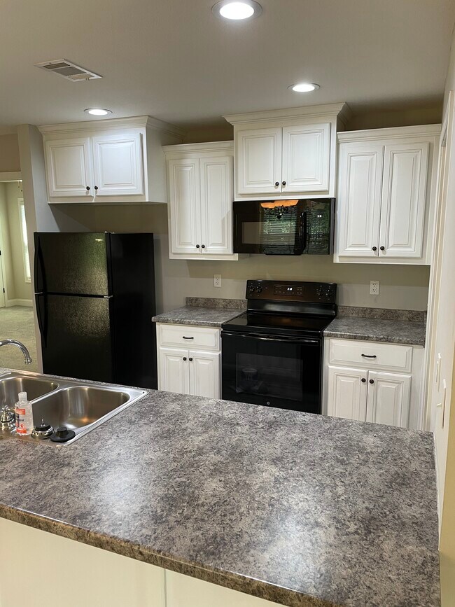 Building Photo - 703 Tallulah Trail