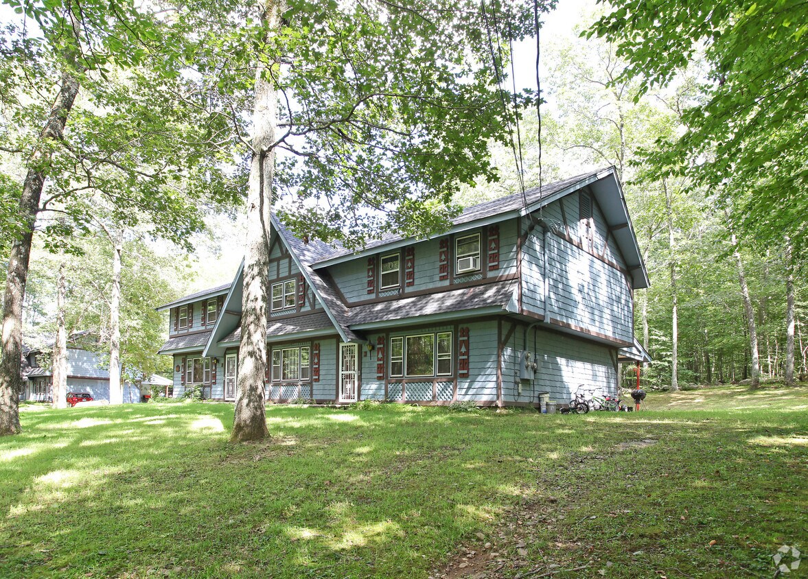 86 Park Rd, Colchester, CT 06415 Apartments in Colchester, CT