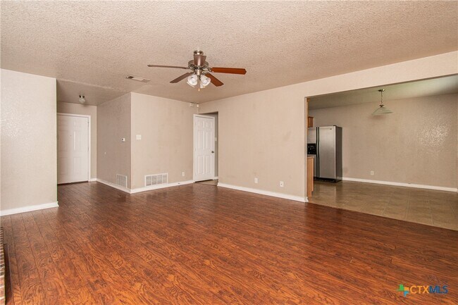 Building Photo - 3408 Ida Dr