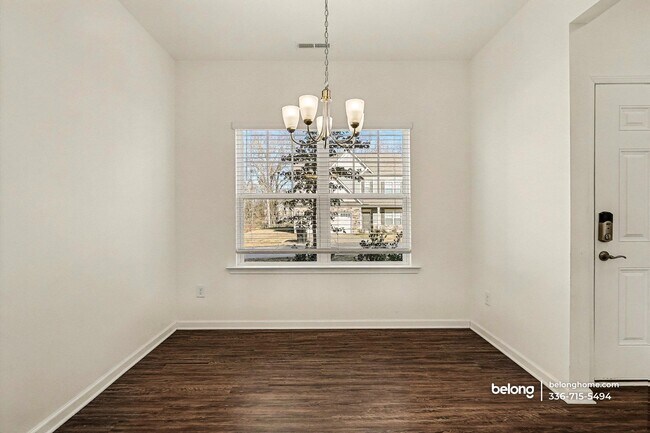 Foto del edificio - 103 W Tecoma Ln