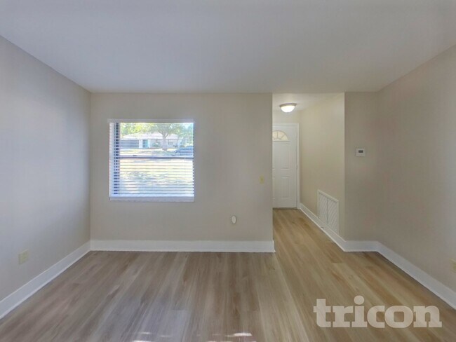 Foto del edificio - 1074 Deer Hollow Way
