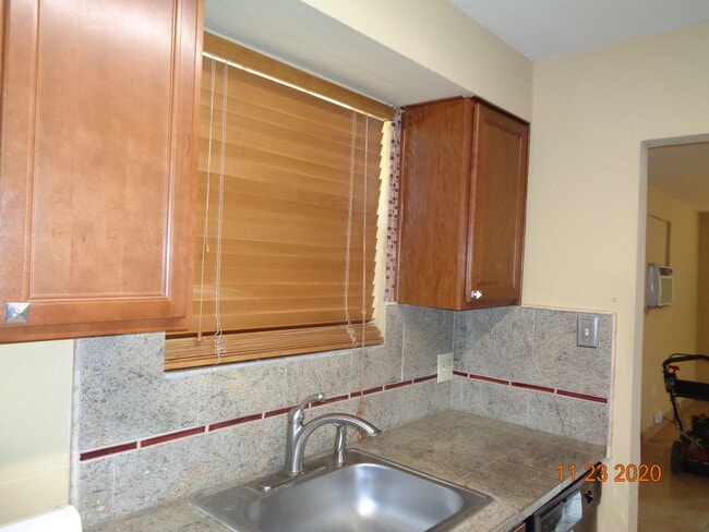 Building Photo - 676 Jennifer Jean Dr