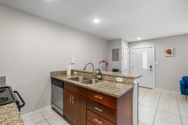 Photo - 202 N Fremont Ave Apartment