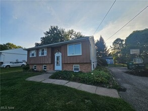 Building Photo - 14780 Cedarwood Ct