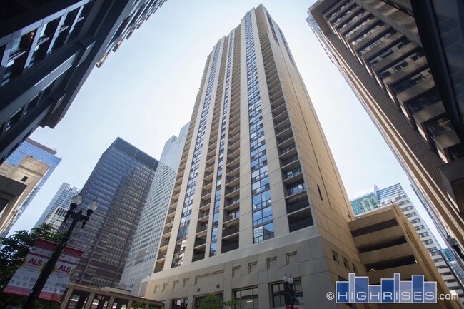 Foto del edificio - 200 N Dearborn St