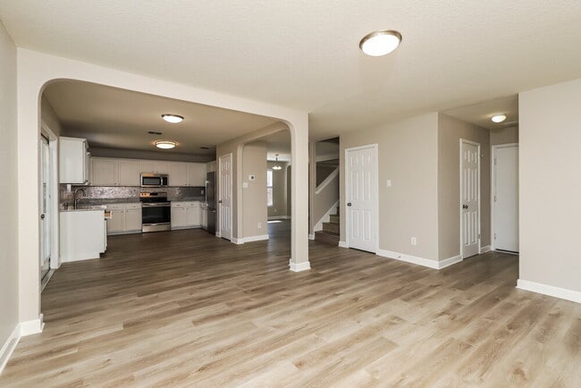 Building Photo - 10503 Marigold Bay