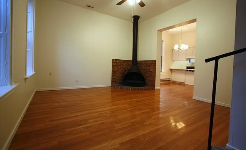 Foto del edificio - 2950 N Sheffield Ave