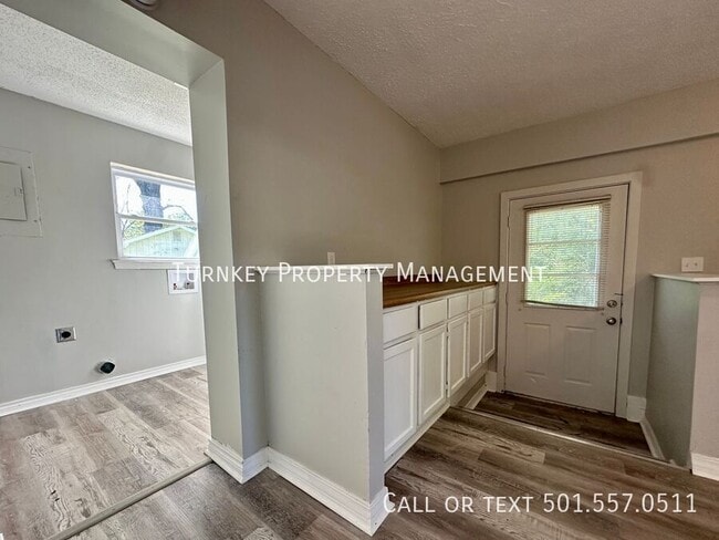 Building Photo - 12 Bellamy-