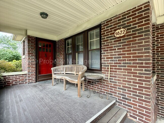 Foto del edificio - 1622 Crooks Rd