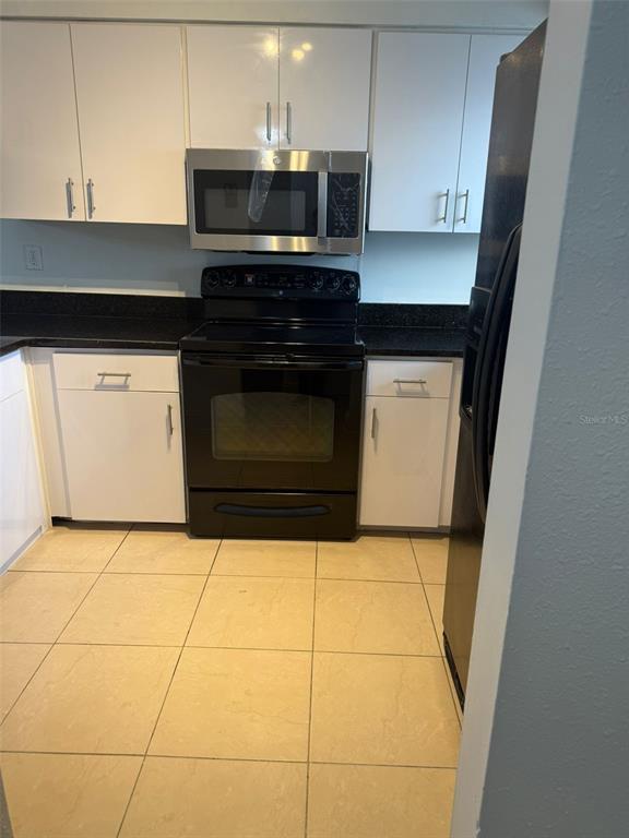 Foto del edificio - 6036 Amberly Ct