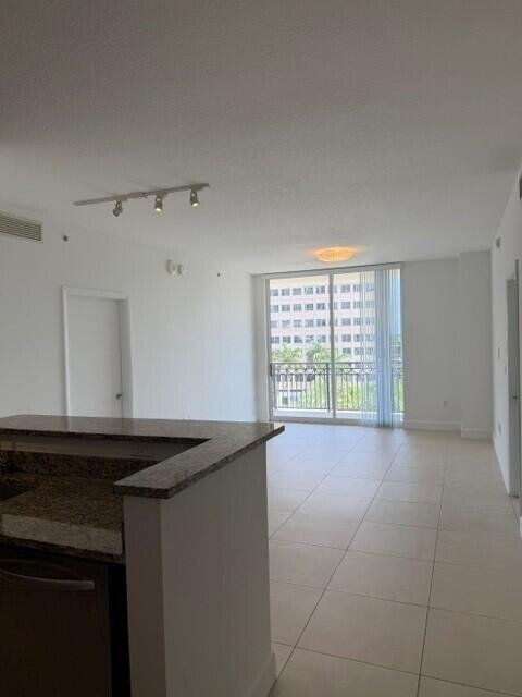 Foto del edificio - 550 Okeechobee Blvd
