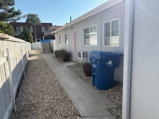 Foto del edificio - 19528 Leadwell St