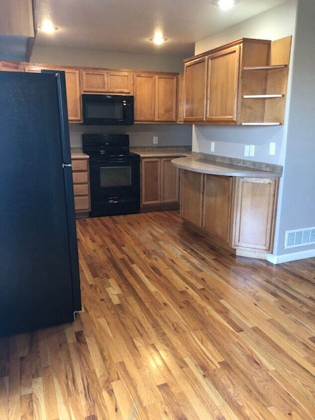 Foto principal - 3819 Sweetbrier St