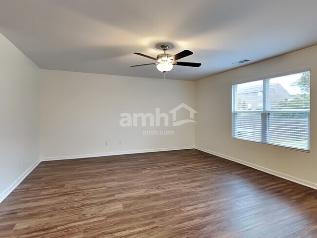 Foto del edificio - 155 Slaters Drive