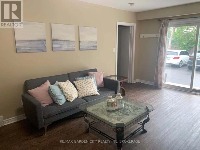 Building Photo - 358 Glenridge Ave