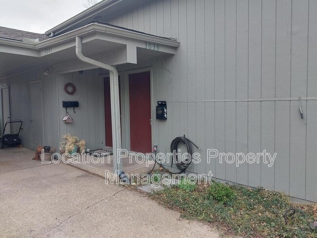 Foto del edificio - 3039 W 7th St