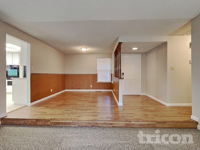 Foto del edificio - 3420 Alpland Ln