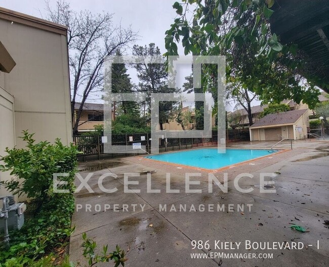 Building Photo - 986 Kiely Blvd