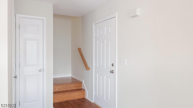 Foto del edificio - 1044 Shadowlawn Dr