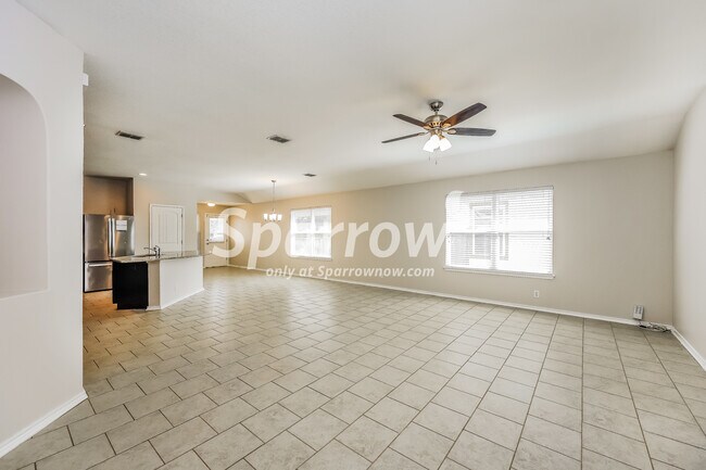 Building Photo - 8910 Double Oak
