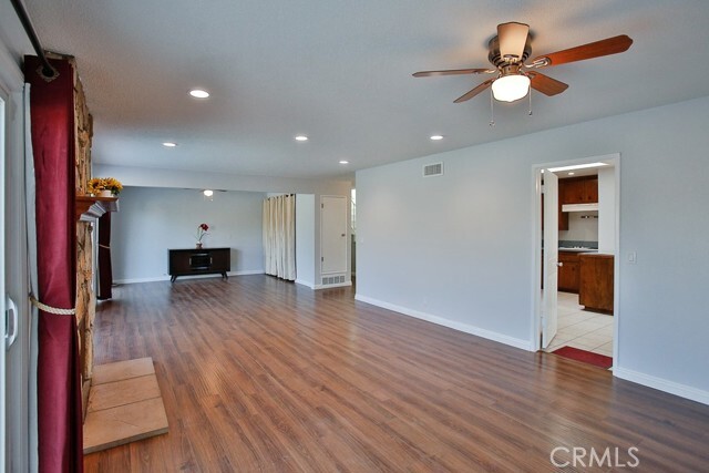 Building Photo - 17172 Treehaven Ln