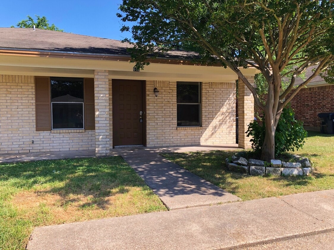 Photo - 612 San Benito (College Station, TX)