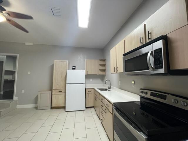 Foto del edificio - 704 SW 6th St
