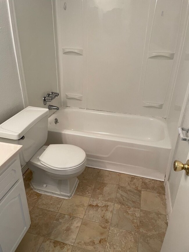 Building Photo - 315 Wymore Rd