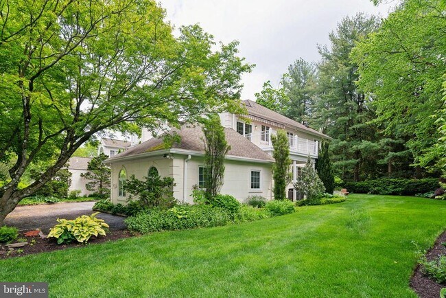 Foto del edificio - 705 Canterbury Ln