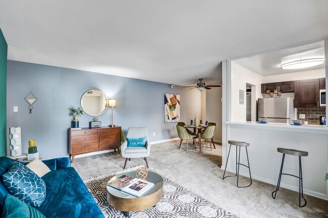 Building Photo - Lynbrook at Mark Center Apartment Homes