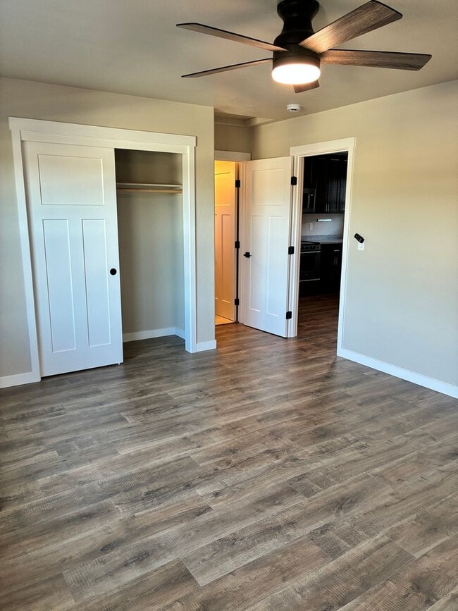 Foto del edificio - 7861 Houston Lp