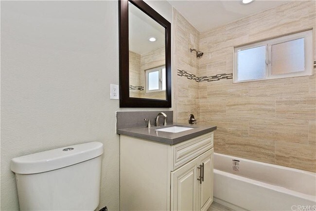 Foto del edificio - 2003 Paso Real Ave