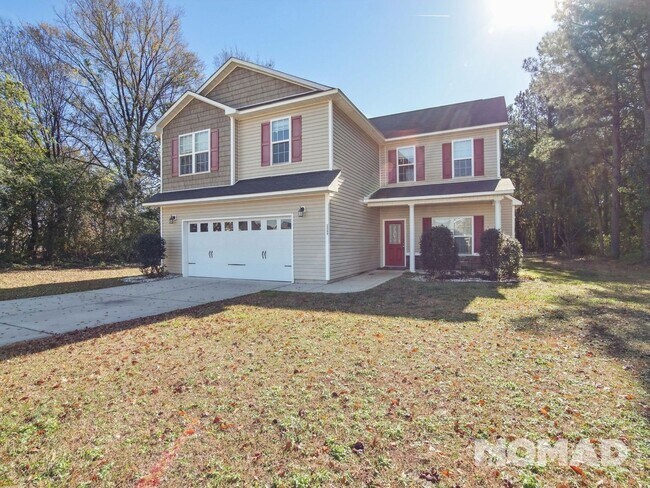 Foto del edificio - 4 Bedroom Single Family Home in Hope Mills
