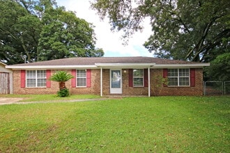 Building Photo - 3160 Palmdale Ave