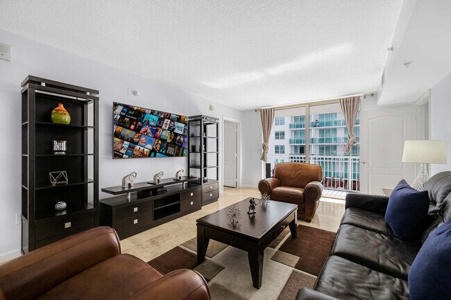 Foto del edificio - 1200 Brickell Bay Dr