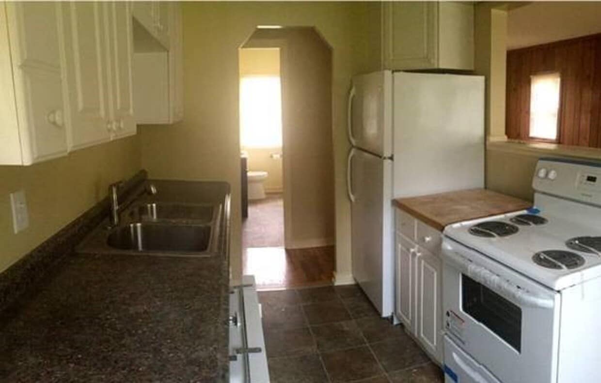 Primary Photo - Minnetonka Home for Rent