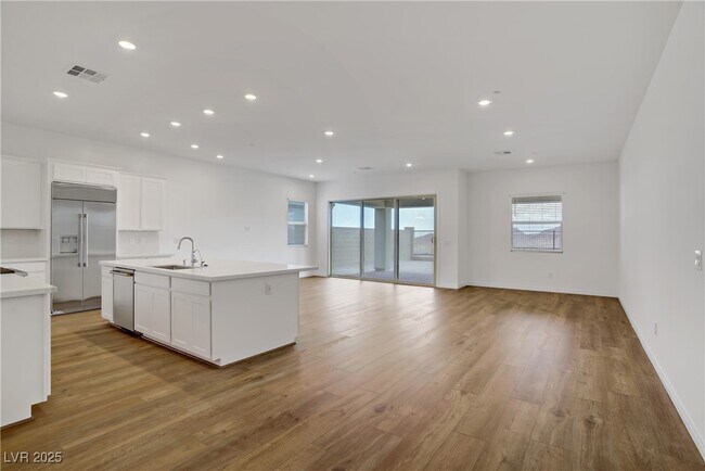 Foto del edificio - 12556 Heritage Hts Dr
