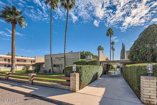 Foto del edificio - 3635 E Turney Ave