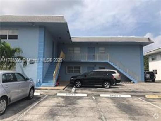 Building Photo - 1021 NW 45th St