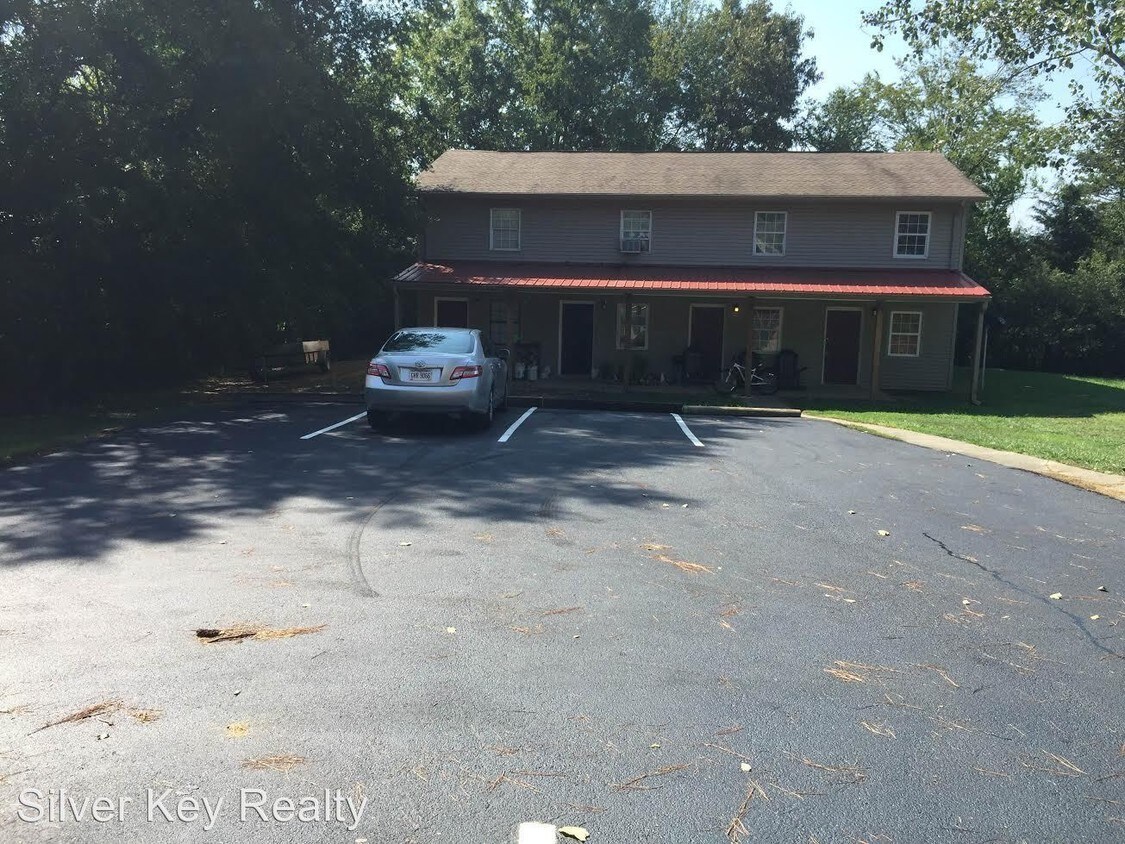 Primary Photo - 1426 Niles Ferry Rd