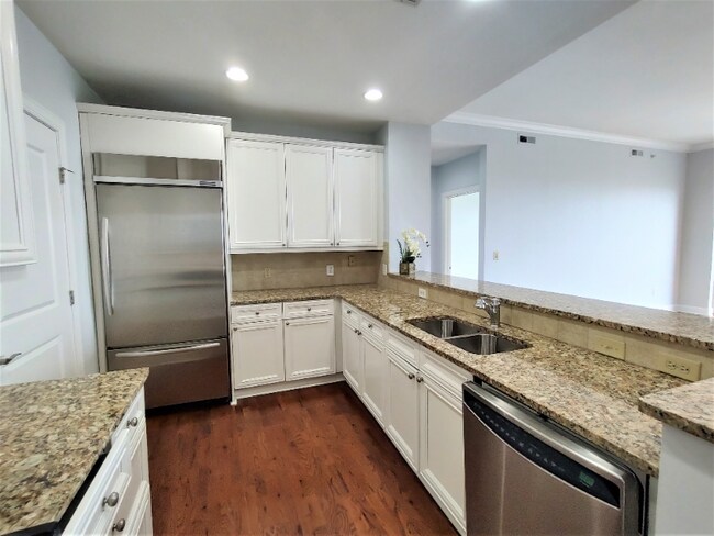 Building Photo - 2950 Mt Wilkinson Pkwy SE