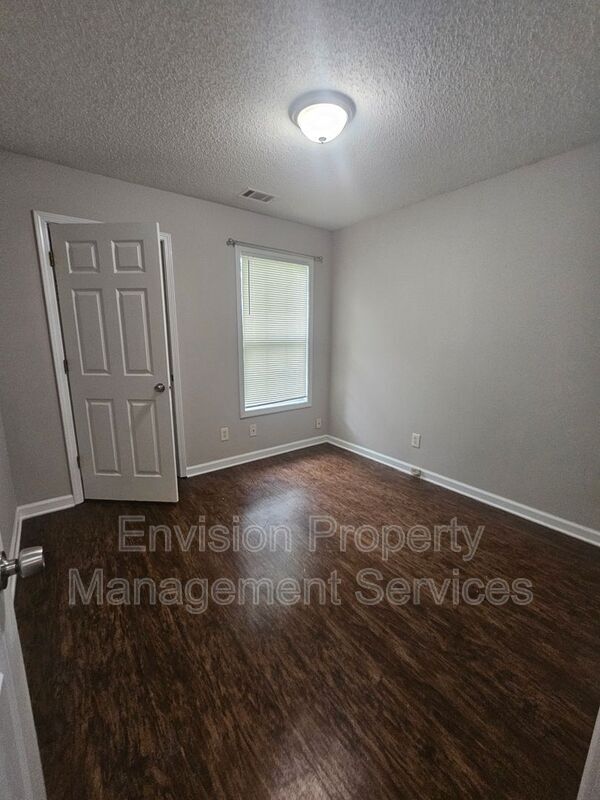 Building Photo - 1393 N Hampton Dr