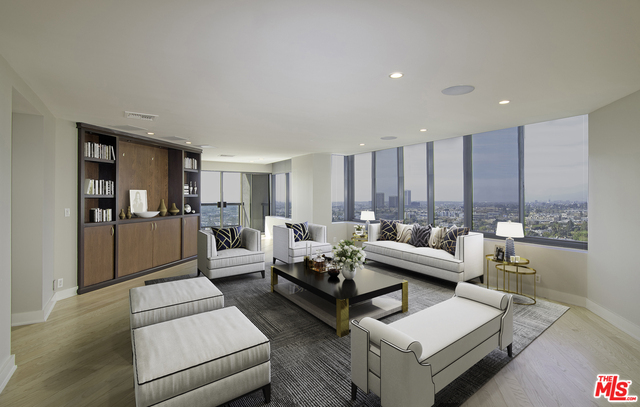 Foto principal - 10724 Wilshire Blvd