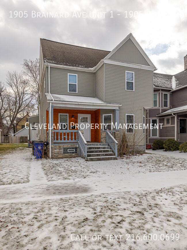 Foto del edificio - Fully Upgraded Cleveland Duplex