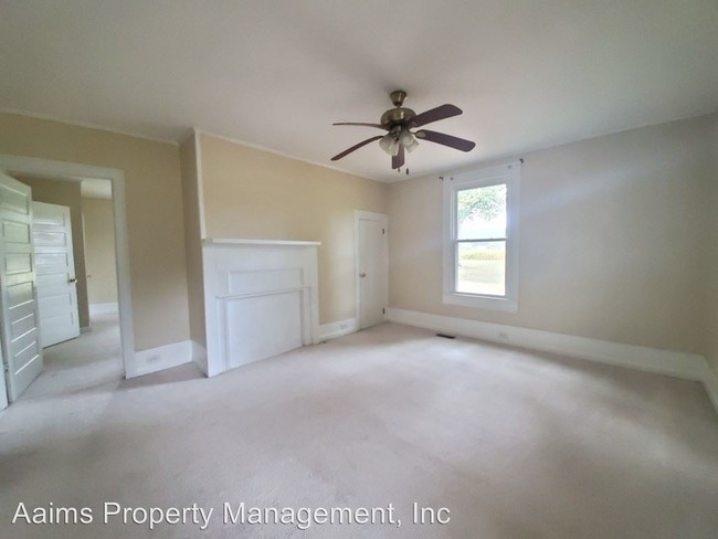 Foto del edificio - 4 br, 2 bath House - 6377 Bluman Road