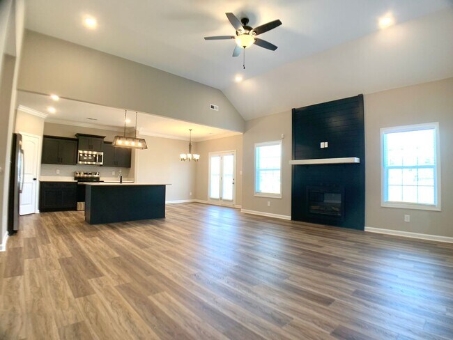 Building Photo - 413 Ayden Ln